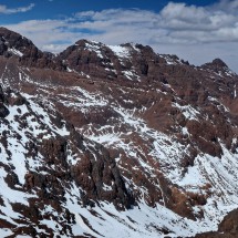 Western view from Bou Ouzzal to 4035 meters high Akioud (left), 4043 meters high Afella (center) and 3976 meters high Biiguinoussenne (right)
